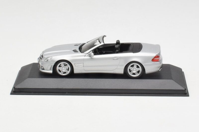 Mercedes AMG SL63 R230 Silber Wheels Type 2 Minichamps 1:43 SL63001 Metall