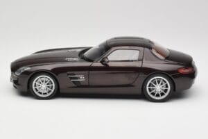 Mercedes AMG SLS C197 Brown Metallic Minichamps 1:18 100039028 Metall — Bild 4 von 8