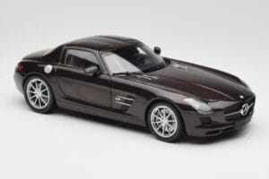 Mercedes AMG SLS C197 Brown Metallic Minichamps 1:18 100039028 Metall — Bild 6 von 8