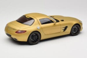 Mercedes AMG SLS C197 Gold Minichamps 1:18 100039024 Metall — Bild 3 von 8
