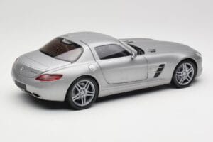 Mercedes AMG SLS C197 Grey Metallic Minichamps 1:18 100039025 Metall — Bild 3 von 8