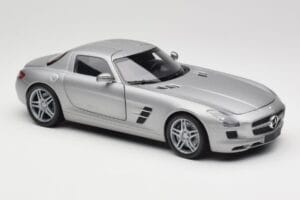 Mercedes AMG SLS C197 Grey Metallic Minichamps 1:18 100039025 Metall — Bild 6 von 8