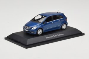 Mercedes B-Class W245 Lotus Blue Metallic Minichamps 1:43 B66962407 Metall — Bild 2 von 4