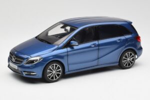 Mercedes B-Class W246 Lotus Blau Metallic Norev 1:18 B66961410 Metall
