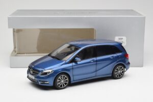 Mercedes B-Class W246 Lotus Blau Metallic Norev 1:18 B66961410 Metall — Bild 8 von 8