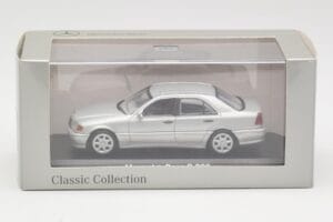 Mercedes C 200 W202 Iridium Silver Minichamps 1:43 B66040488 Metall — Bild 4 von 4
