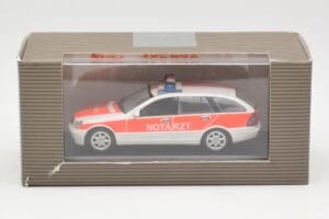 Mercedes C-Class S203 Notarzt Minichamps 1:43 430030190 Metall — Bild 4 von 4