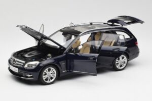 Mercedes C-Class S204 T-Modell Tanzanite Blau AUTOart 1:18 B66962352 Metall — Bild 2 von 8