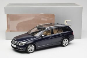 Mercedes C-Class S204 T-Modell Tanzanite Blau AUTOart 1:18 B66962352 Metall — Bild 8 von 8