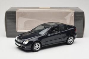 Mercedes C-Class Sports Coupe CL203 Blau Maisto 1:18 B66962124 Metall — Bild 8 von 8