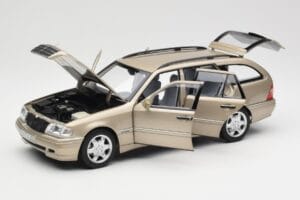 Mercedes C-Class T-Model W202 Smoke Silver Norev 1:18 183388 Metall — Bild 2 von 8