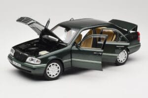Mercedes C-Class W202 Malachite Green Norev 1:18 183372 Metall — Bild 2 von 8
