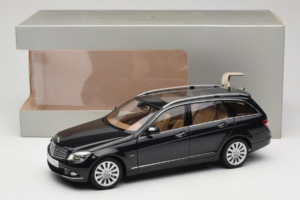 Mercedes C-Class W204 Kombi Obsidian Black AUTOart 1:18 B66962349 Metall — Bild 8 von 8