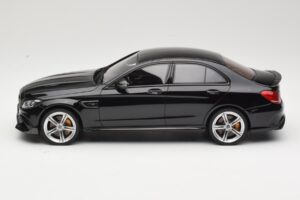 Mercedes C-Class W205 Brabus 650 Schwarz GT Spirit 1:18 GT132 Resin — Bild 3 von 6