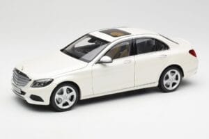 Mercedes C-Class W205 Diamond Weiß Metallic Norev 1:18 B66960256 Metall