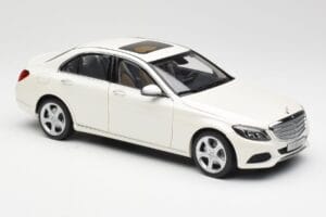 Mercedes C-Class W205 Diamond Weiß Metallic Norev 1:18 B66960256 Metall — Bild 6 von 8