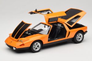 Mercedes C111 II White Autumn Metallic Norev 1:18 183050 Metall — Bild 2 von 10