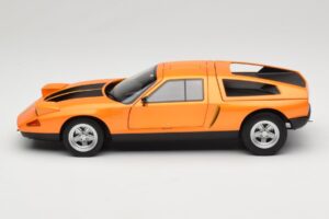 Mercedes C111 II White Autumn Metallic Norev 1:18 183050 Metall — Bild 4 von 10