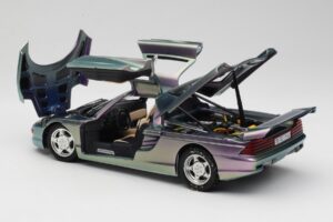 Mercedes C112 Lila Guiloy 1:18 GI001 Metall — Bild 5 von 8