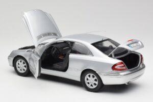 Mercedes CLK 500 C209 Silber Kyosho 1:18 B66962144 Metall — Bild 5 von 8