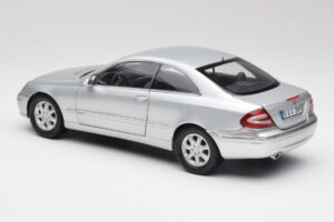 Mercedes CLK 500 C209 Silber Kyosho 1:18 B66962144 Metall — Bild 7 von 8