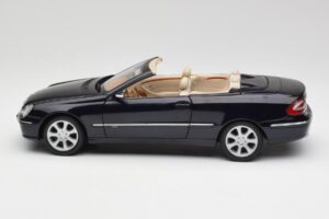 Mercedes CLK 500 W209 Cabriolet Dunkelblau Metallic Kyosho 1:18 B66962174 Metall — Bild 5 von 9