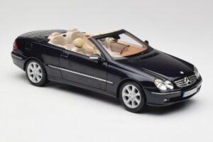 Mercedes CLK 500 W209 Cabriolet Dunkelblau Metallic Kyosho 1:18 B66962174 Metall — Bild 7 von 9