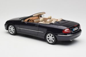 Mercedes CLK 500 W209 Cabriolet Dunkelblau Metallic Kyosho 1:18 B66962174 Metall — Bild 8 von 9