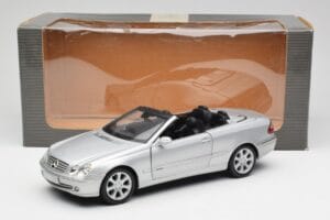 Mercedes CLK 500 Cabriolet Elegance A209 Silber Kyosho 1:18 B66962172 Metall — Bild 8 von 8