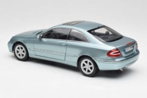 Mercedes CLK 500 W209 Hellblau Metallic Kyosho 1:18 B66962192 Metall — Bild 7 von 8