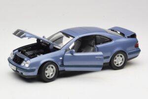 Mercedes CLK C208 Lila Anson 1:18 30330 Metall — Bild 2 von 8