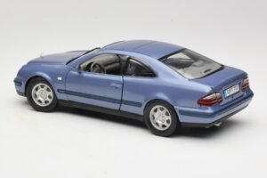 Mercedes CLK C208 Lila Anson 1:18 30330 Metall — Bild 7 von 8