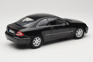 Mercedes CLK C209 Black Metallic Kyosho 1:18 B66962149 Metall — Bild 3 von 8