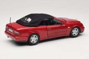 Mercedes CLK A208 Cabriolet Rot Anson 1:18 30338 Metall — Bild 3 von 8