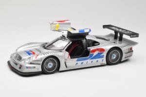 Mercedes CLK LM GT1 #1 AMG Mercedes K. Ludwig / R. Zonta FIA GT Championship 1998 Maisto 1:18 56053 Metall — Bild 2 von 8