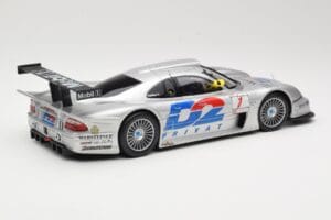 Mercedes CLK LM GT1 #1 AMG Mercedes K. Ludwig / R. Zonta FIA GT Championship 1998 Maisto 1:18 56053 Metall — Bild 3 von 8