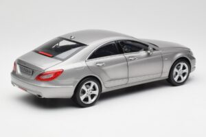 Mercedes CLS C218 Designo Alubeam Titanium Norev 1:18 B66961298 Metall — Bild 3 von 8
