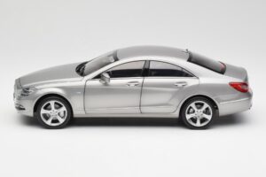 Mercedes CLS C218 Designo Alubeam Titanium Norev 1:18 B66961298 Metall — Bild 4 von 8