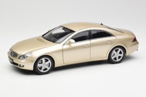 Mercedes CLS C219 Hell Beige Gold Kyosho 1:18 08401LBE Metall