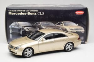 Mercedes CLS C219 Hell Beige Gold Kyosho 1:18 08401LBE Metall — Bild 8 von 8