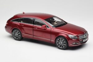 Mercedes CLS Shooting Brake X218 Thulite Rot Norev 1:18 B66960116 Metall — Bild 6 von 8