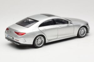 Mercedes CLS C257 Silber Norev 1:18 183489 Metall — Bild 3 von 8