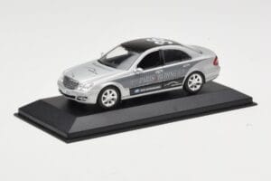 Mercedes E-Class W211 #36 Paris-Beijing 2006 Replacement Box Minichamps 1:43 B66962270-R Metall — Bild 2 von 4