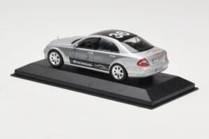 Mercedes E-Class W211 #36 Paris-Beijing 2006 Replacement Box Minichamps 1:43 B66962270-R Metall — Bild 3 von 4