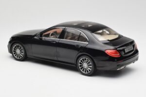 Mercedes E-Class W213 Obsidian Schwarz iScale 1:18 B66960380 Metall — Bild 7 von 8