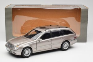 Mercedes E320 CDI W210 T-Modell Cubanite Silber Kyosho 1:18 B66962188 Metall — Bild 8 von 8