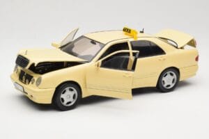 Mercedes E320 W210 Taxi Sun Star 1:18 1160 Metall — Bild 2 von 8