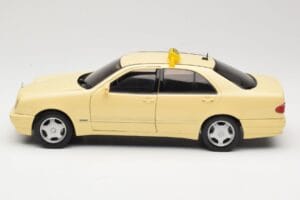 Mercedes E320 W210 Taxi Sun Star 1:18 1160 Metall — Bild 4 von 8