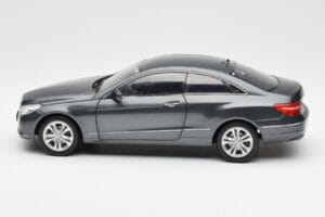 Mercedes E500 C207 Coupe Tenoric Grau Norev 1:18 183540 Metall — Bild 4 von 8
