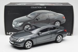 Mercedes E500 C207 Coupe Tenoric Grau Norev 1:18 183540 Metall — Bild 8 von 8